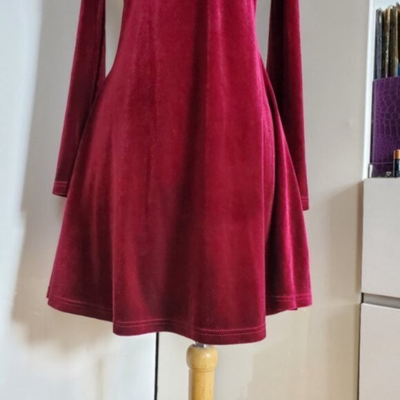 Romeo & Juliet Couture Burgundy Velvet Choker Dress Sz S - Picture 5 of 14